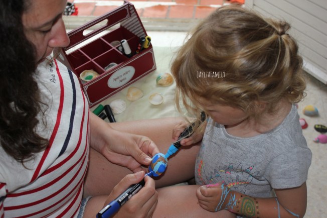 Coloriage coquillages Posca