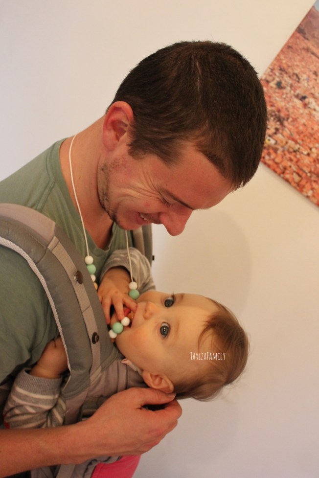 Collier de portage et d'allaitement Le monde d'Anna et Mattéo