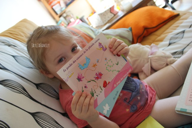 "Comment faire dodo quand on n'a pas envie de faire dodo mais qu'on doit faire dodo quand même alors qu'on n'a pas très très envie de faire dodo...", de Yves Hirschfeld et Delphine Garcia, aux Editions Thomas Jeunesse