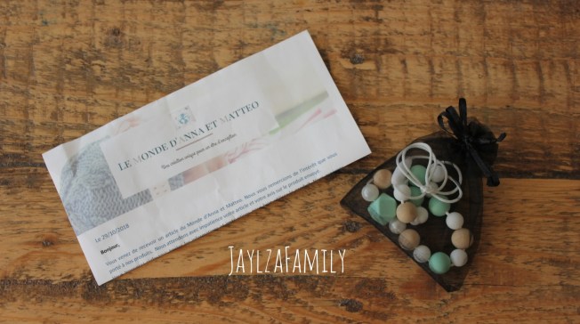 Collier de portage et d'allaitement Le monde d'Anna et Mattéo