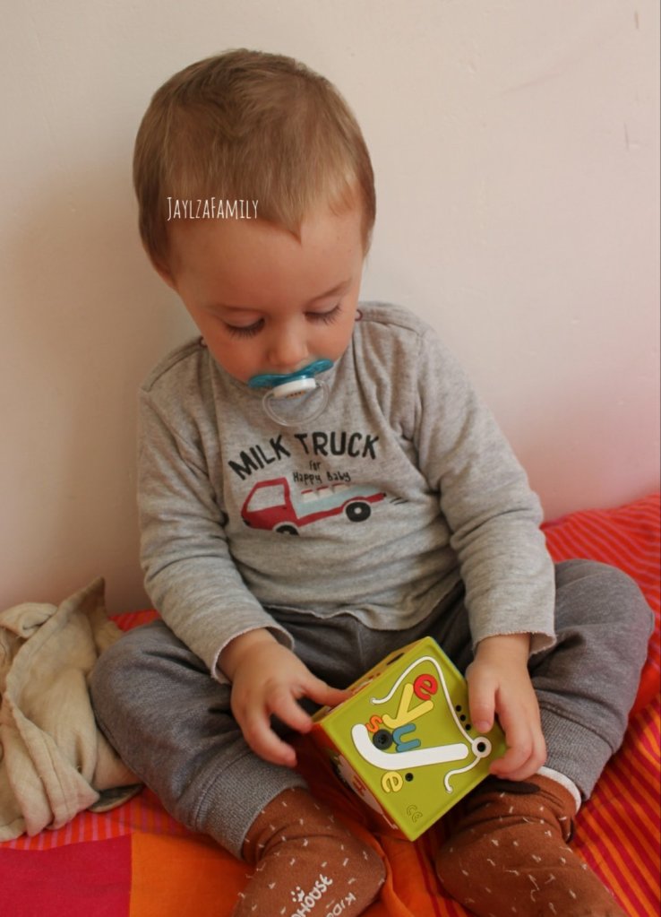 Conteuse Merveilleuse Joyeuse Boîte à Histoires Faite en France